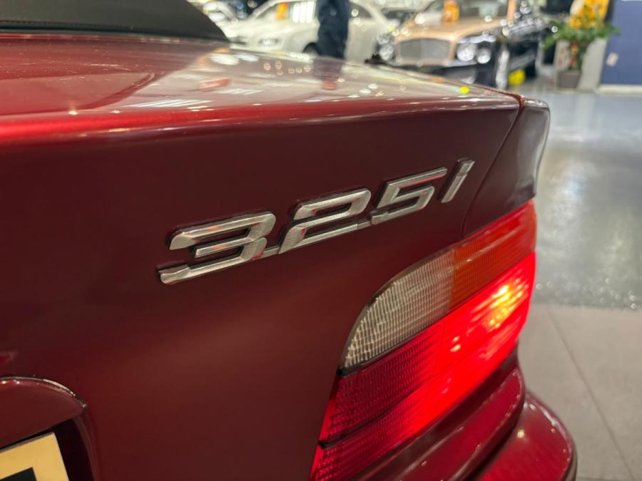 325i Convertible - Image 5